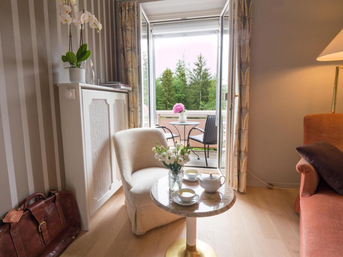 Romantik Hotel Schweizerhof & Spa フリムス エクステリア 写真