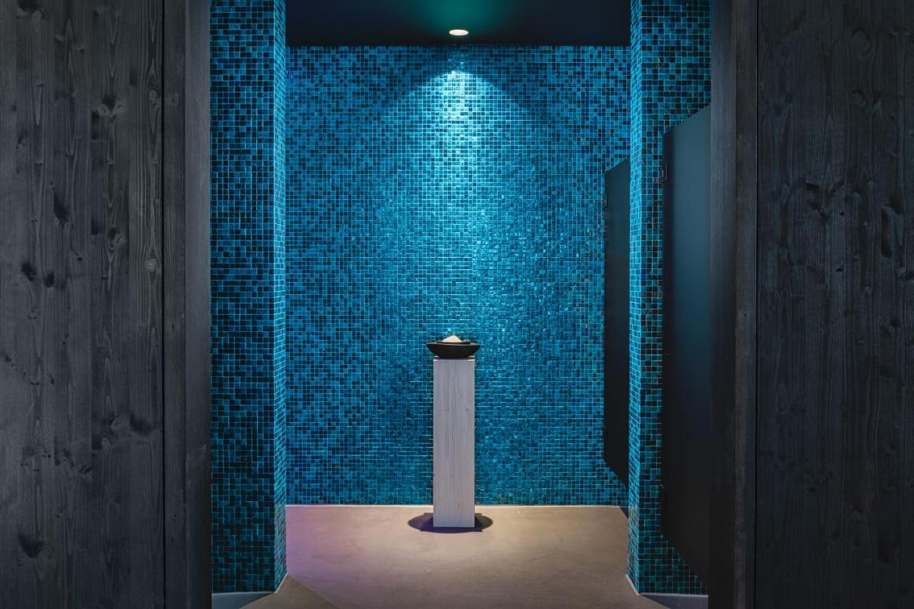 Romantik Hotel Schweizerhof & Spa フリムス エクステリア 写真