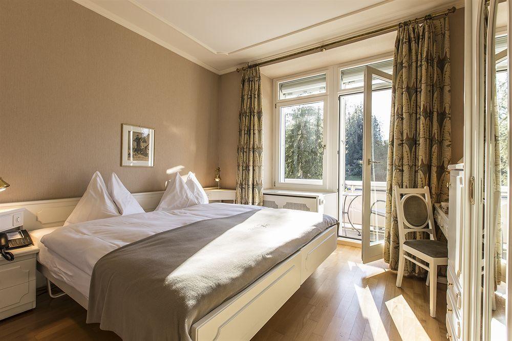 Romantik Hotel Schweizerhof & Spa フリムス エクステリア 写真