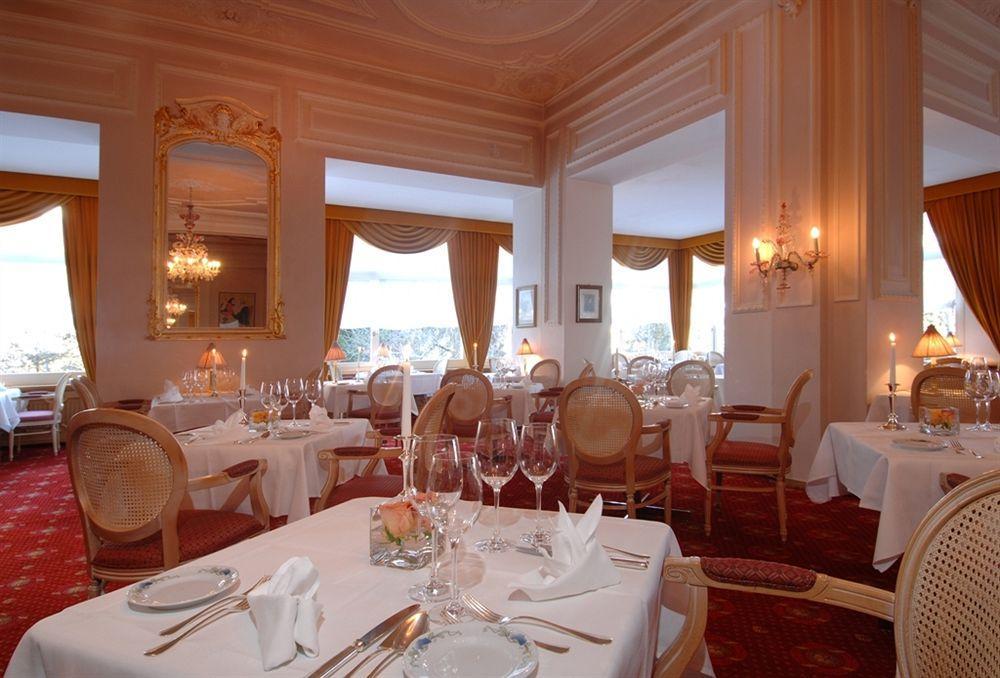 Romantik Hotel Schweizerhof & Spa フリムス エクステリア 写真