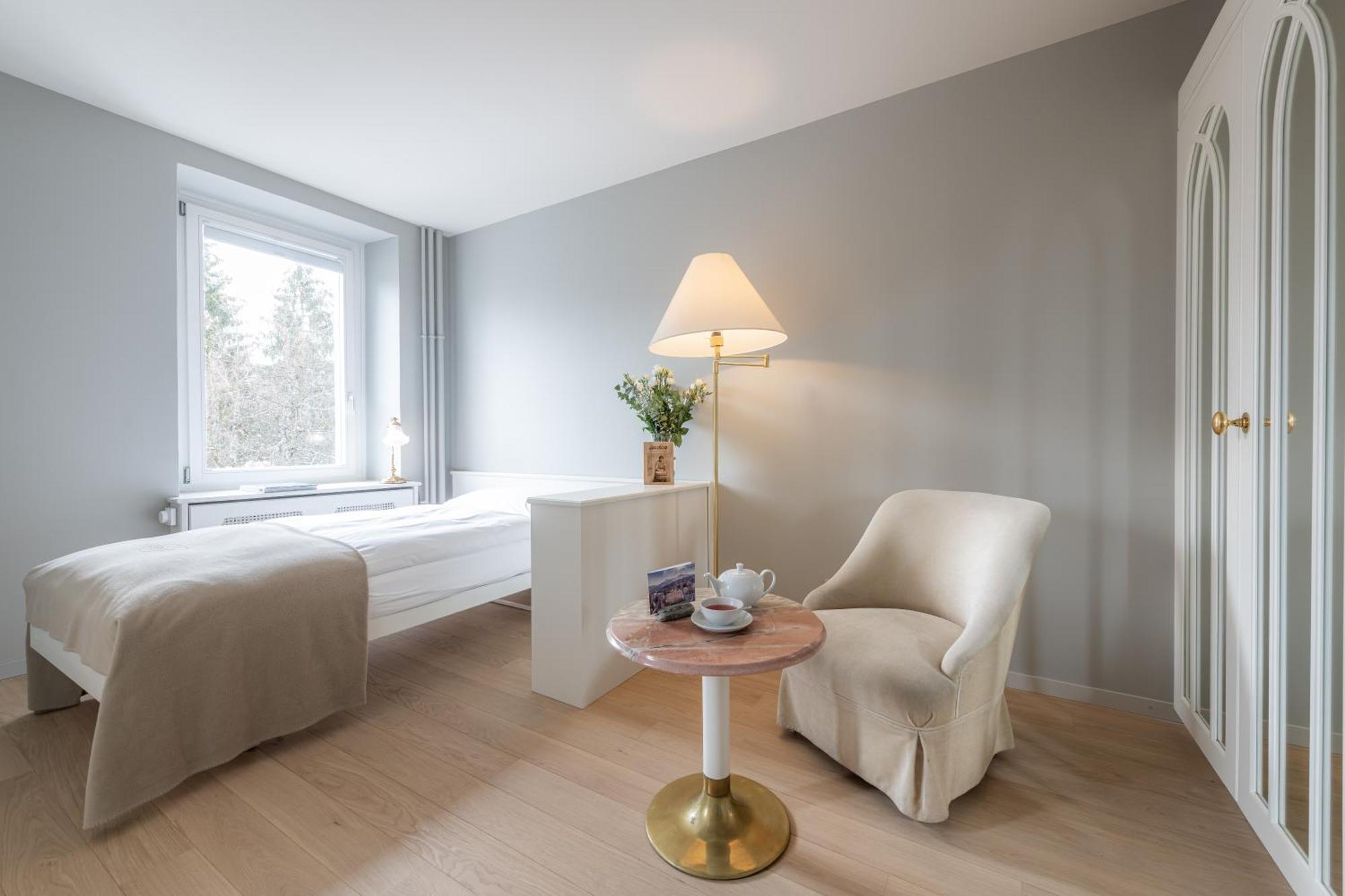 Romantik Hotel Schweizerhof & Spa フリムス エクステリア 写真