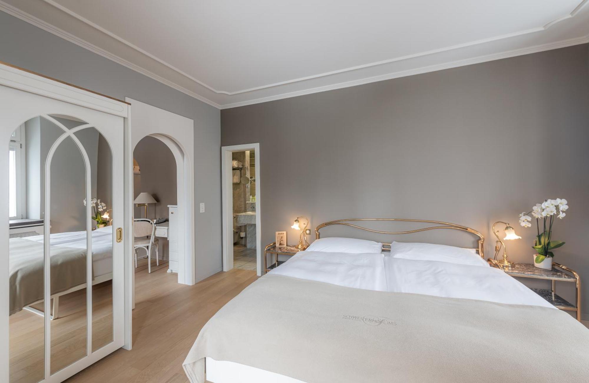 Romantik Hotel Schweizerhof & Spa フリムス エクステリア 写真