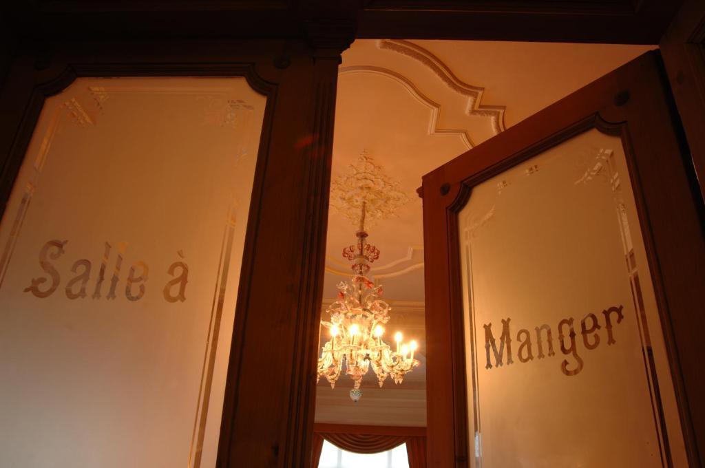 Romantik Hotel Schweizerhof & Spa フリムス エクステリア 写真