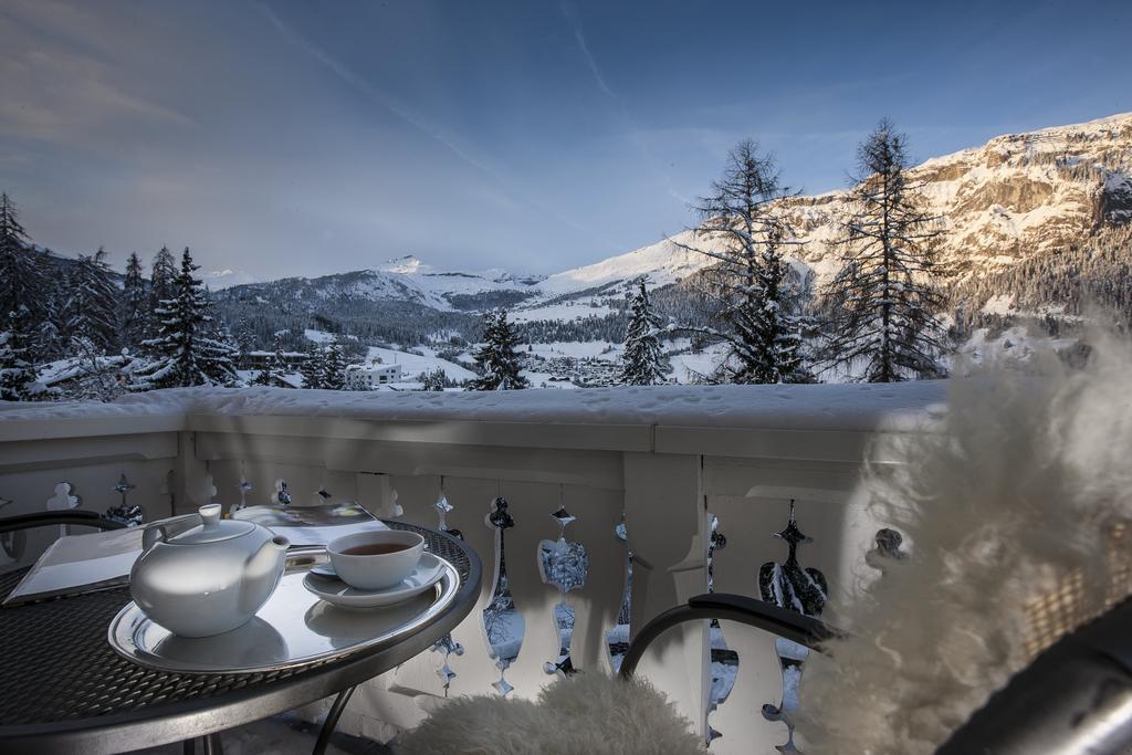 Romantik Hotel Schweizerhof & Spa フリムス エクステリア 写真