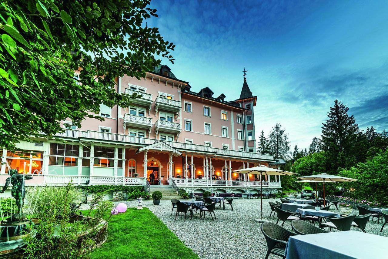 Romantik Hotel Schweizerhof & Spa フリムス エクステリア 写真